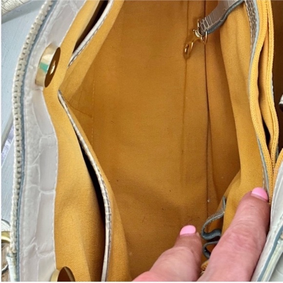 VTG Brahmin Elegant Cream Crox and Tan Burlao multi pocket organizer Handbag - Picture 4 of 5